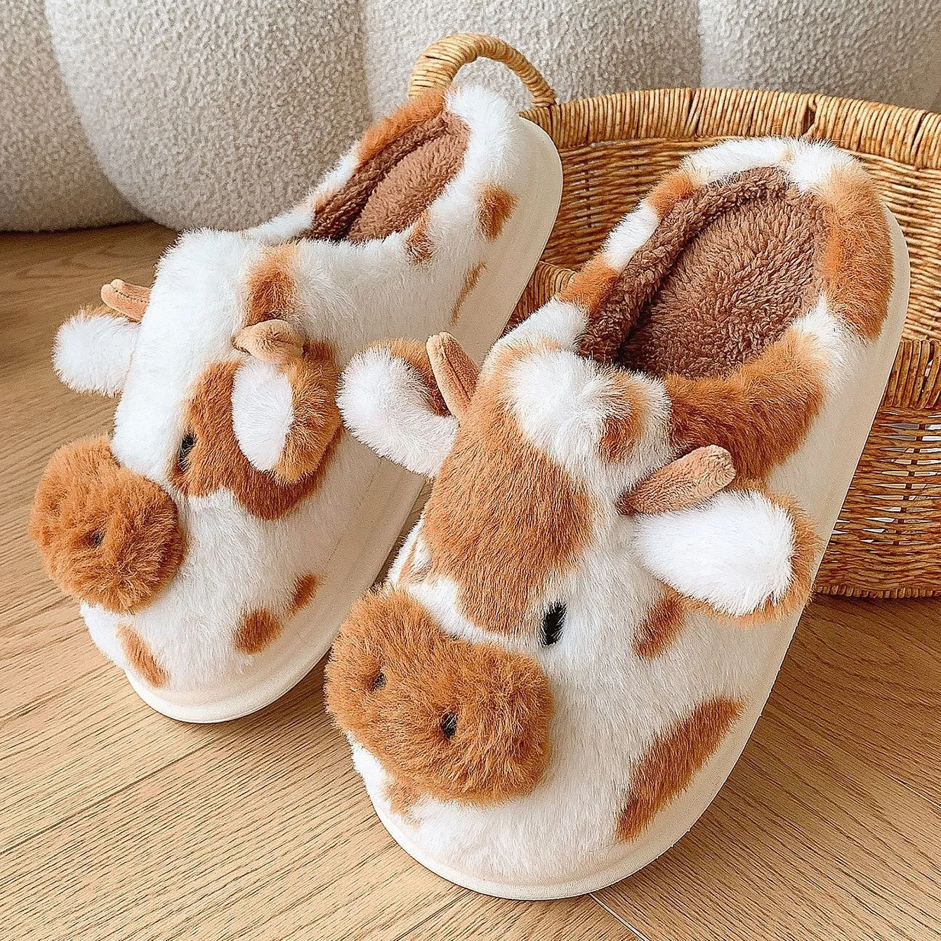 Cute Cartoon Cow Plush Slippers - Winter Warm Indoor Fuzzy Slippers for Couples