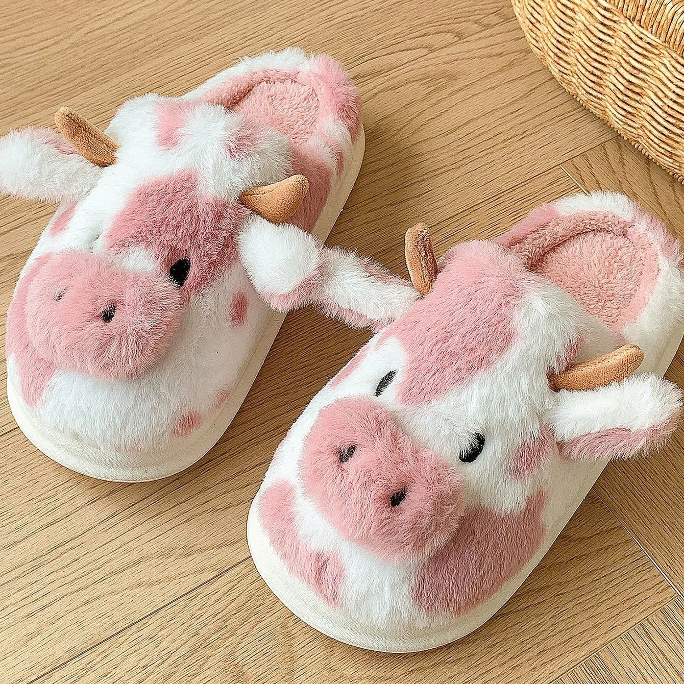 Cute Cartoon Cow Plush Slippers - Winter Warm Indoor Fuzzy Slippers for Couples