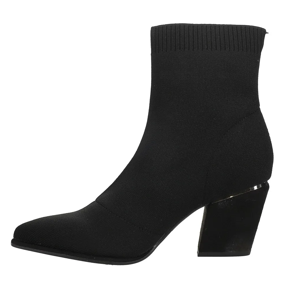 Draxton Ankle Pull On Round Toe Booties