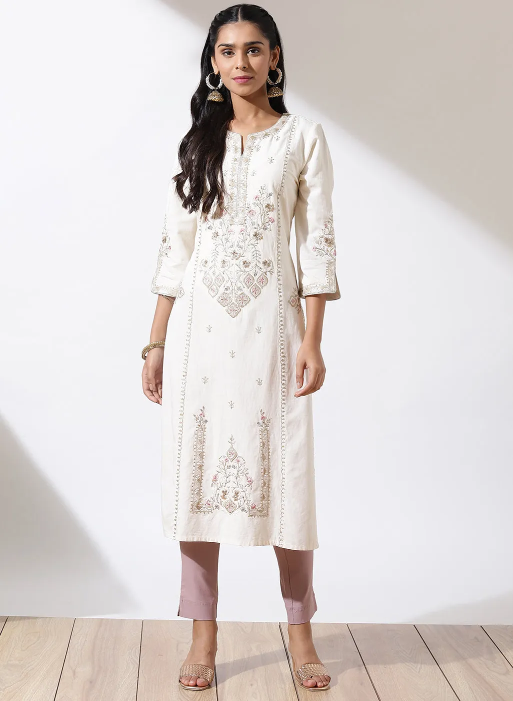 Ivory Phool Collection Kurta with Floral Embroidery