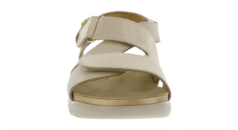 SAS Women's Huggy Sandal SOFT GOLD