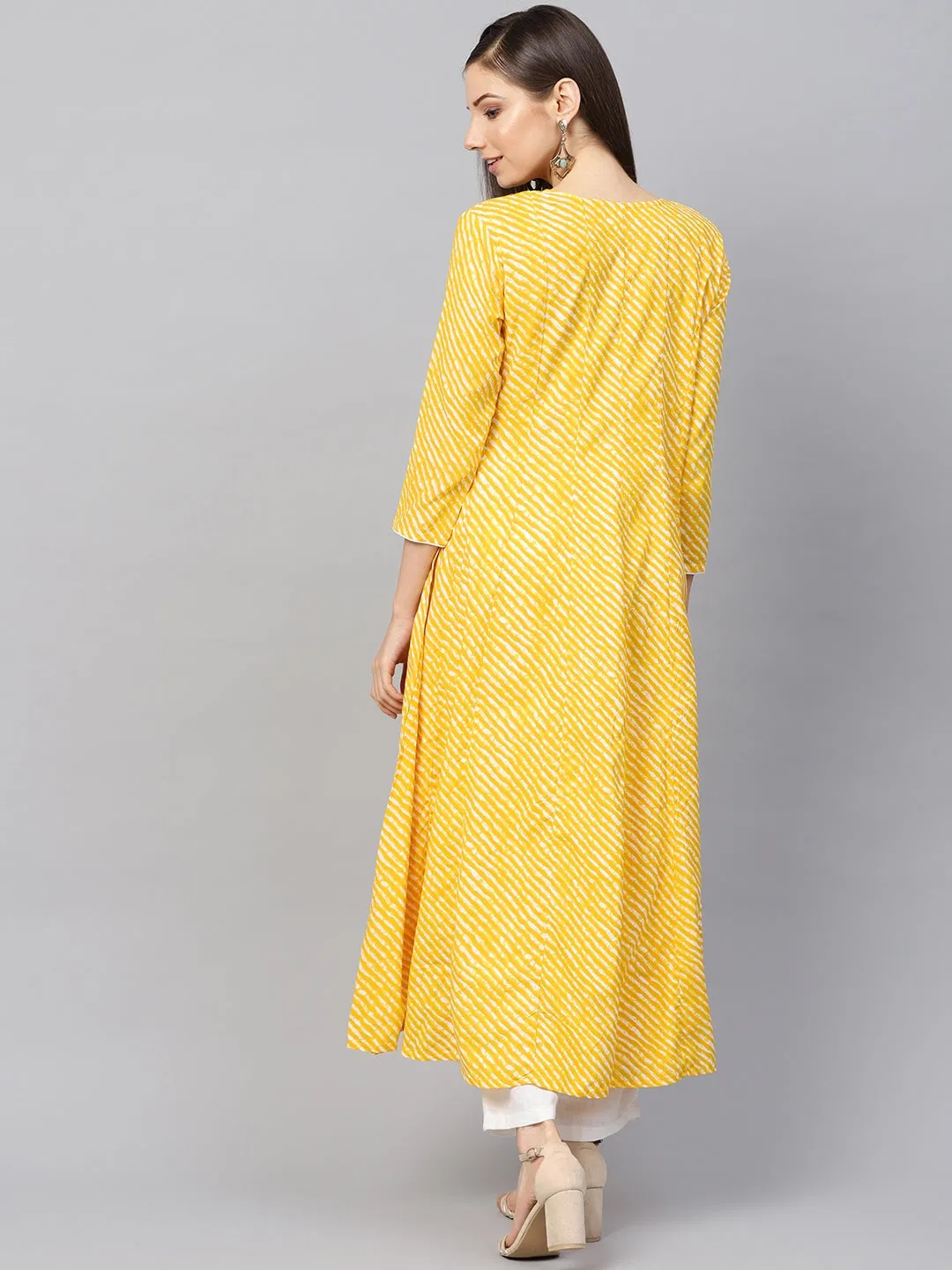 Women Yellow & Off-White Printed Kurta